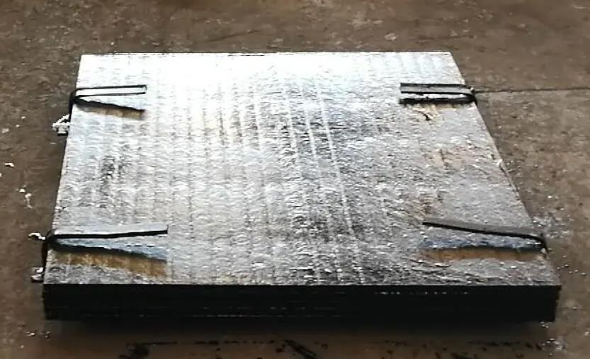 6+4堆焊耐磨钢板生锈后还能用么